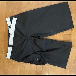 Women’s izod golf short sz6